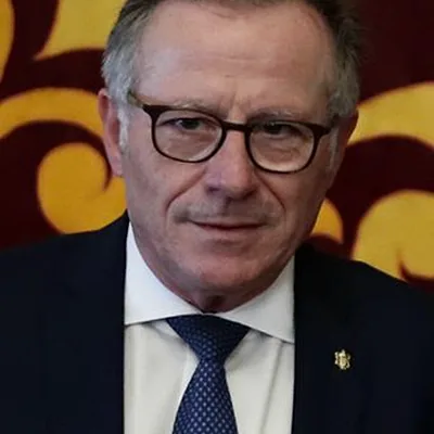 Eduardo De Castro González