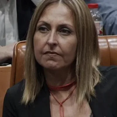 Eva Maria Menor Cantador