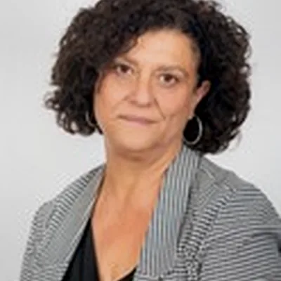 Pilar Vallugera Balañà